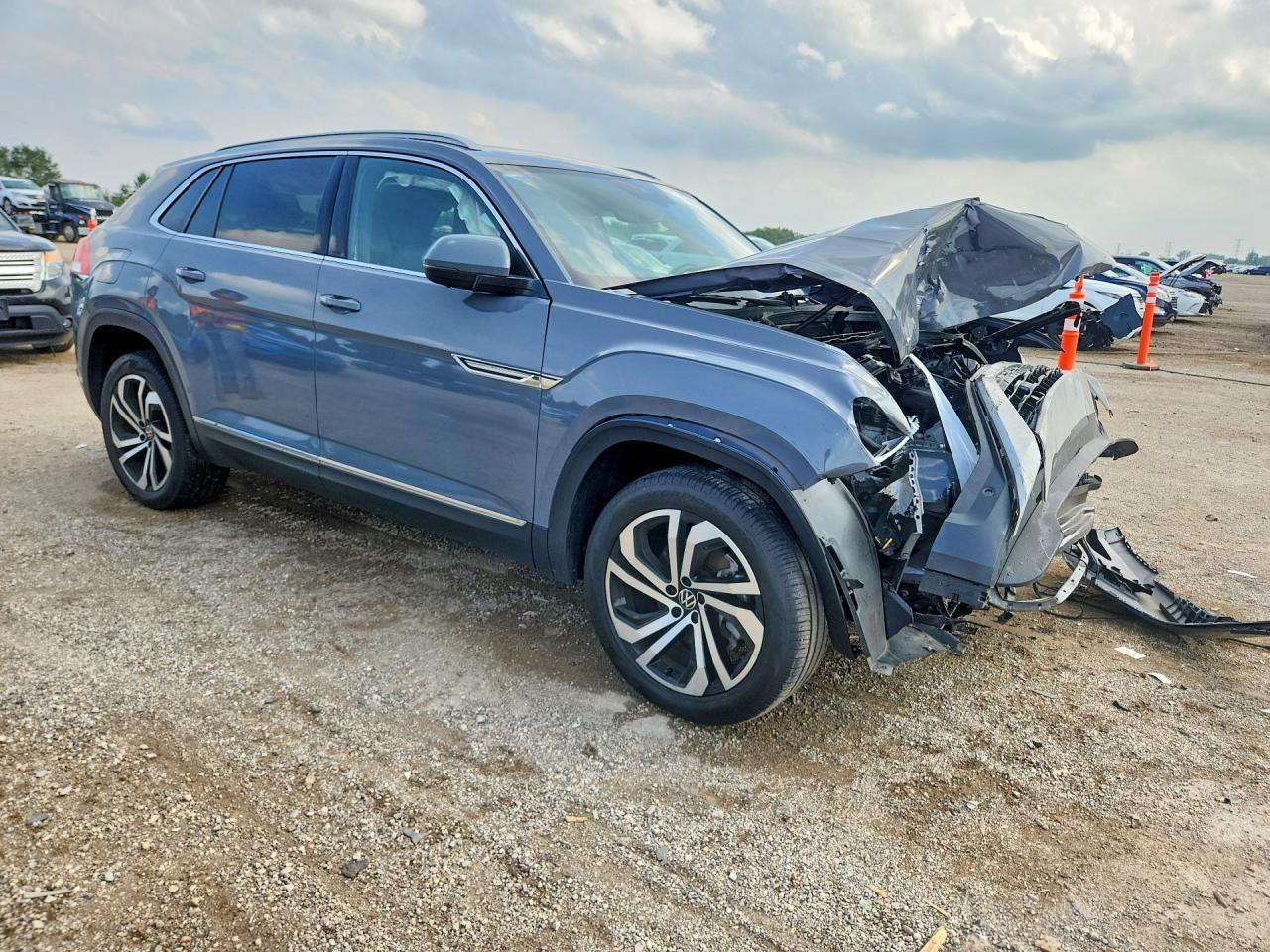 2021 Volkswagen Atlas Cross Sport Sel Premium - Фото 4