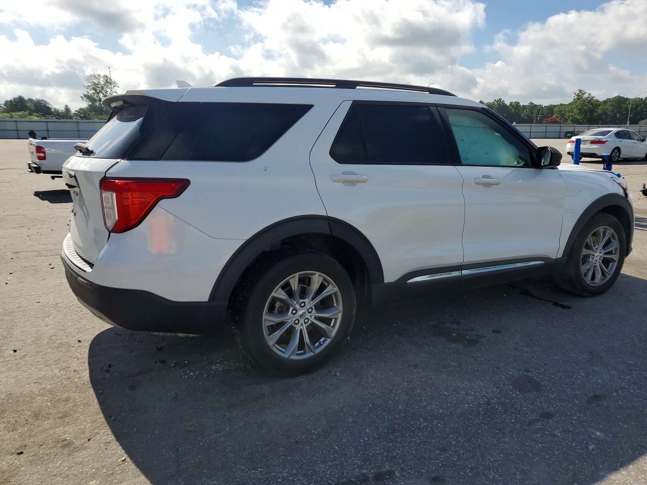 2021 Ford Explorer Xlt - Image 3