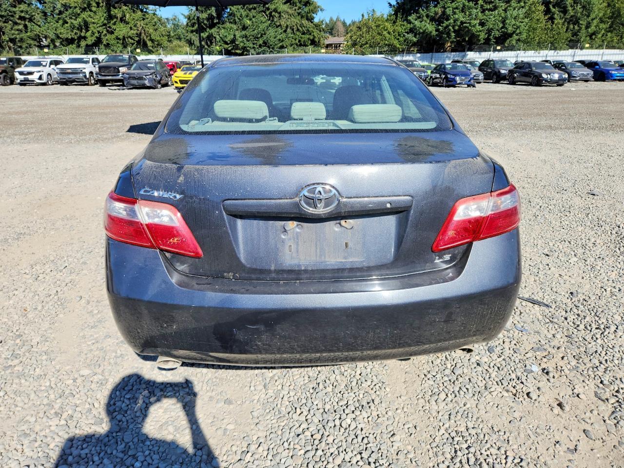 2008 Toyota Camry Le V6 - Image 6
