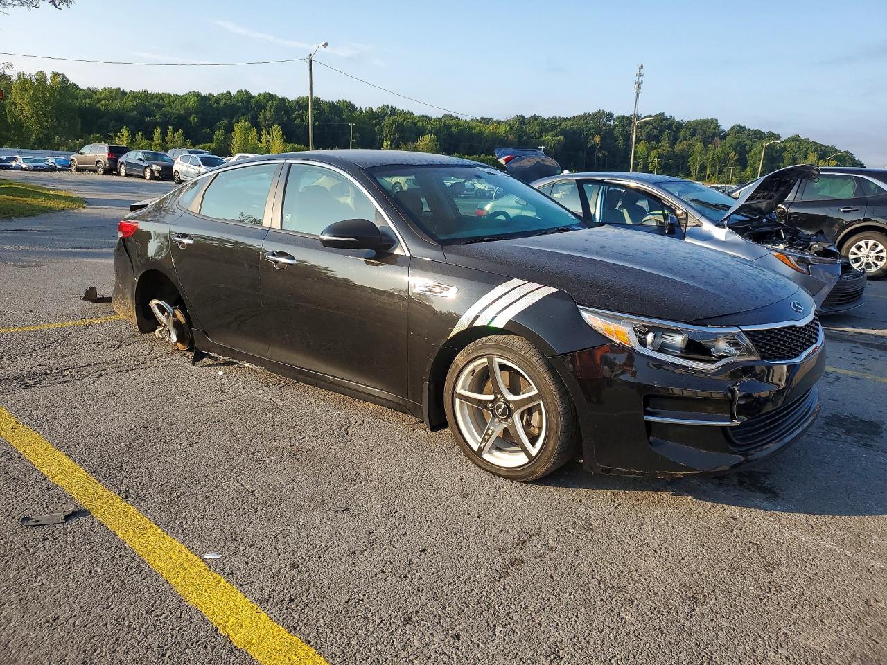 2017 Kia Optima Lx - Фото 4