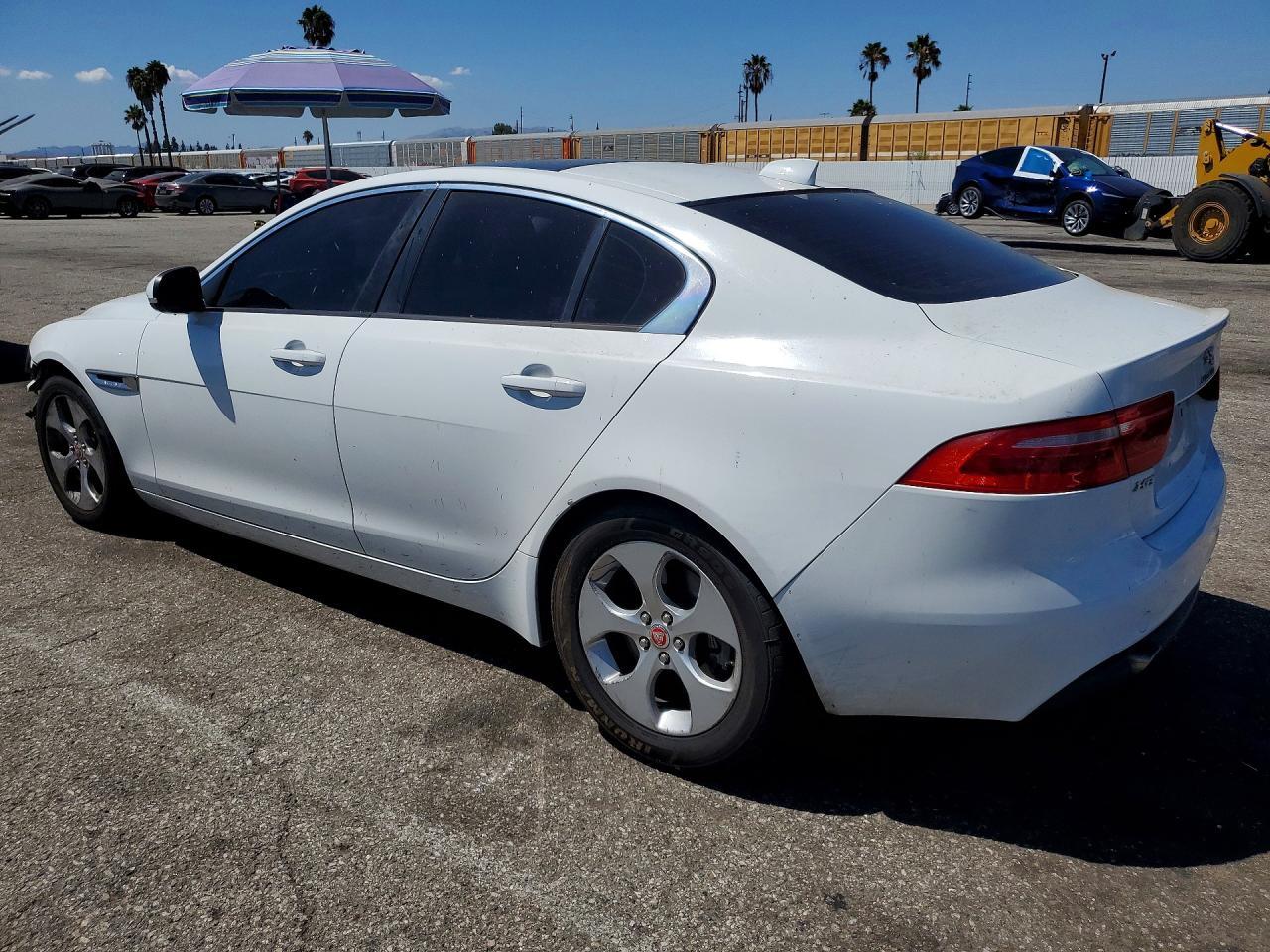 2018 Jaguar Xe - Image 2