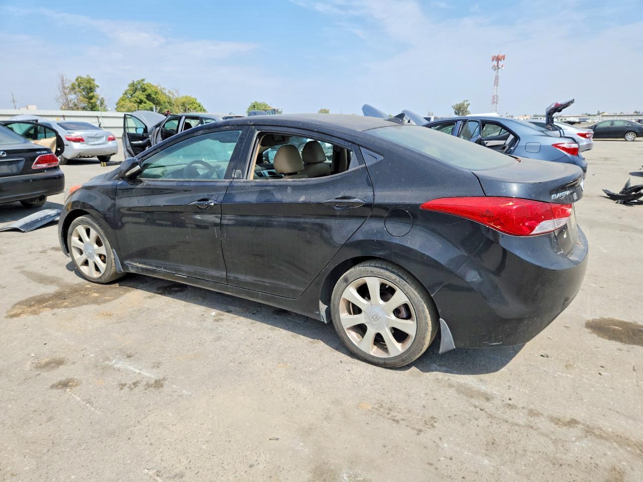 2013 Hyundai Elantra Limited - Фото 2