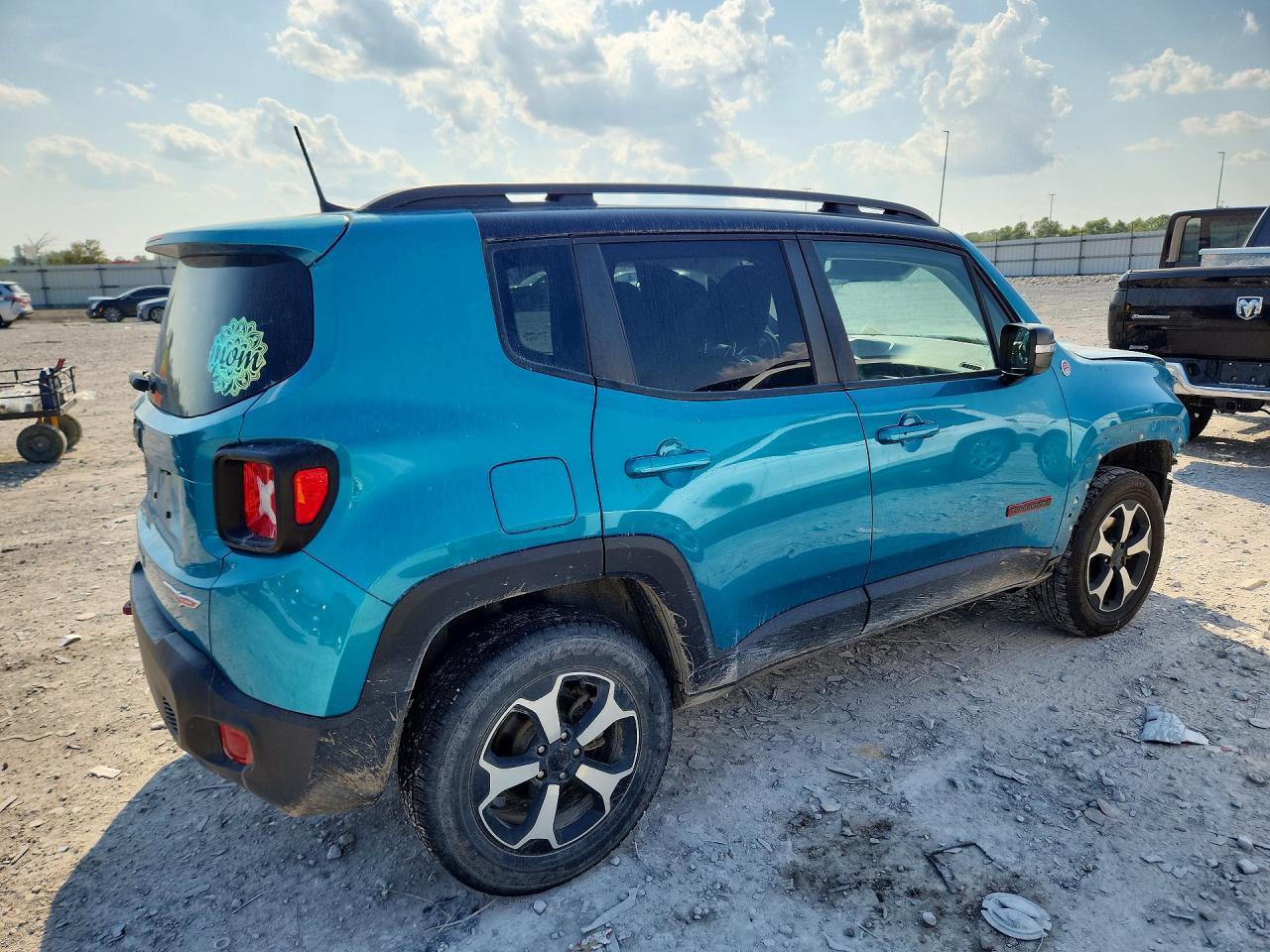 2020 Jeep Renegade Trailhawk - Image 3