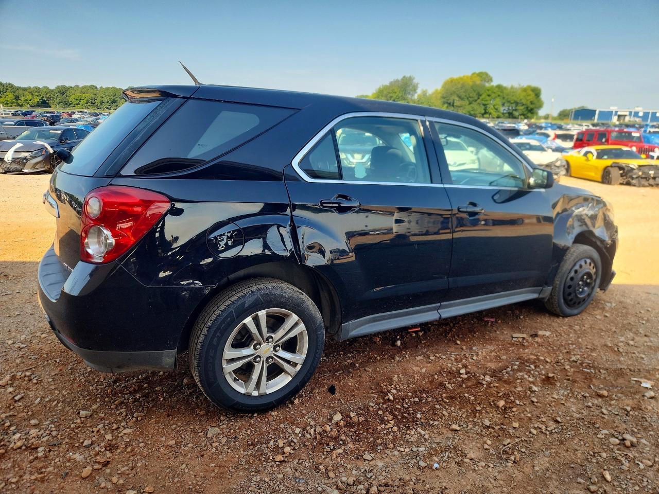 2011 Chevrolet Equinox Ls - Image 3