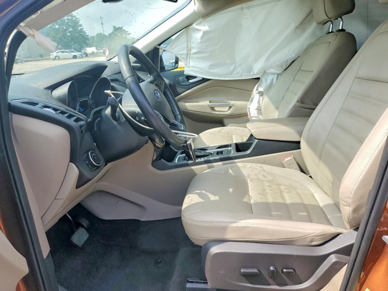 2017 Ford Escape Titanium - Image 7