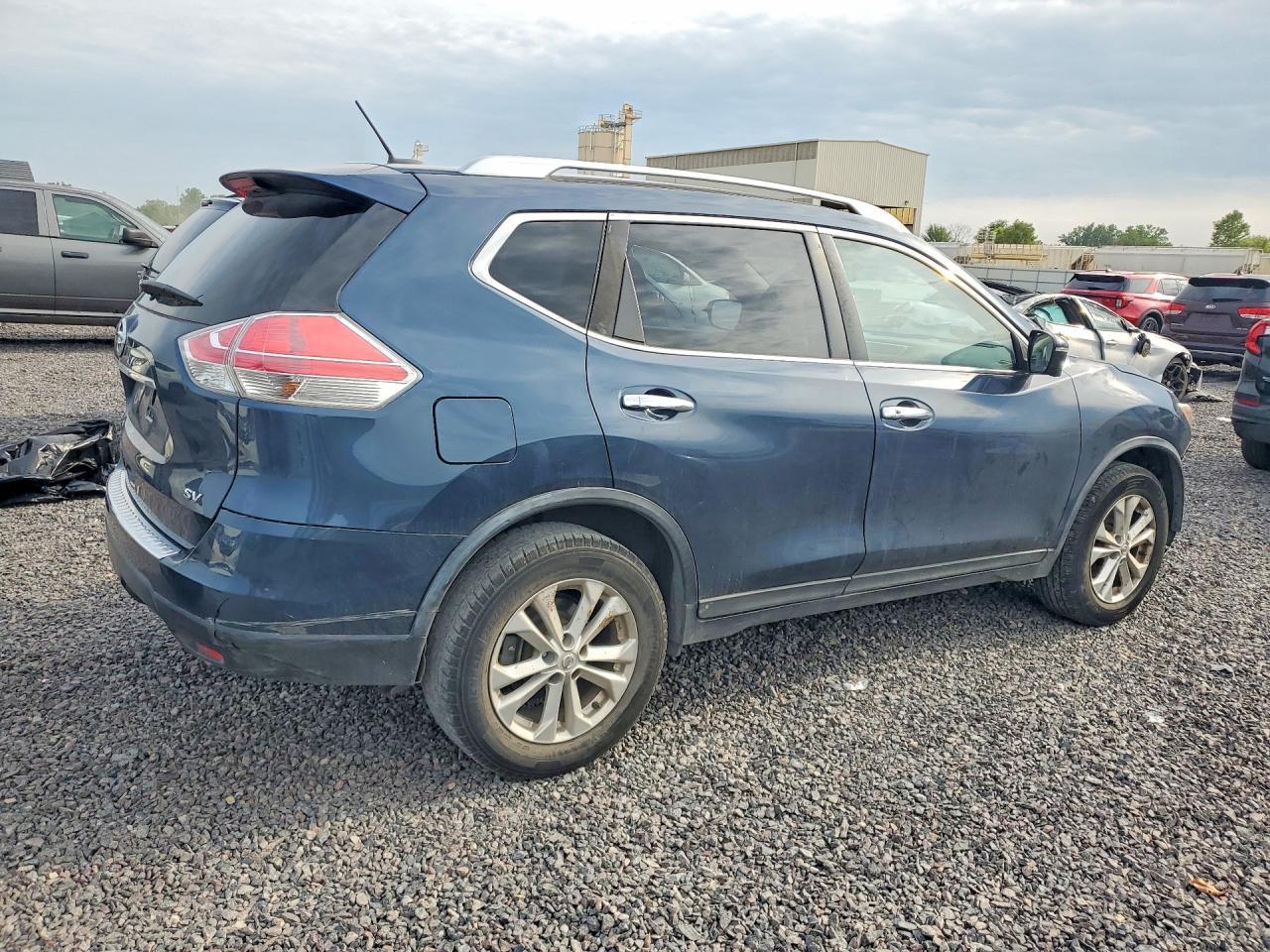 2016 Nissan Rogue Sv - Фото 3