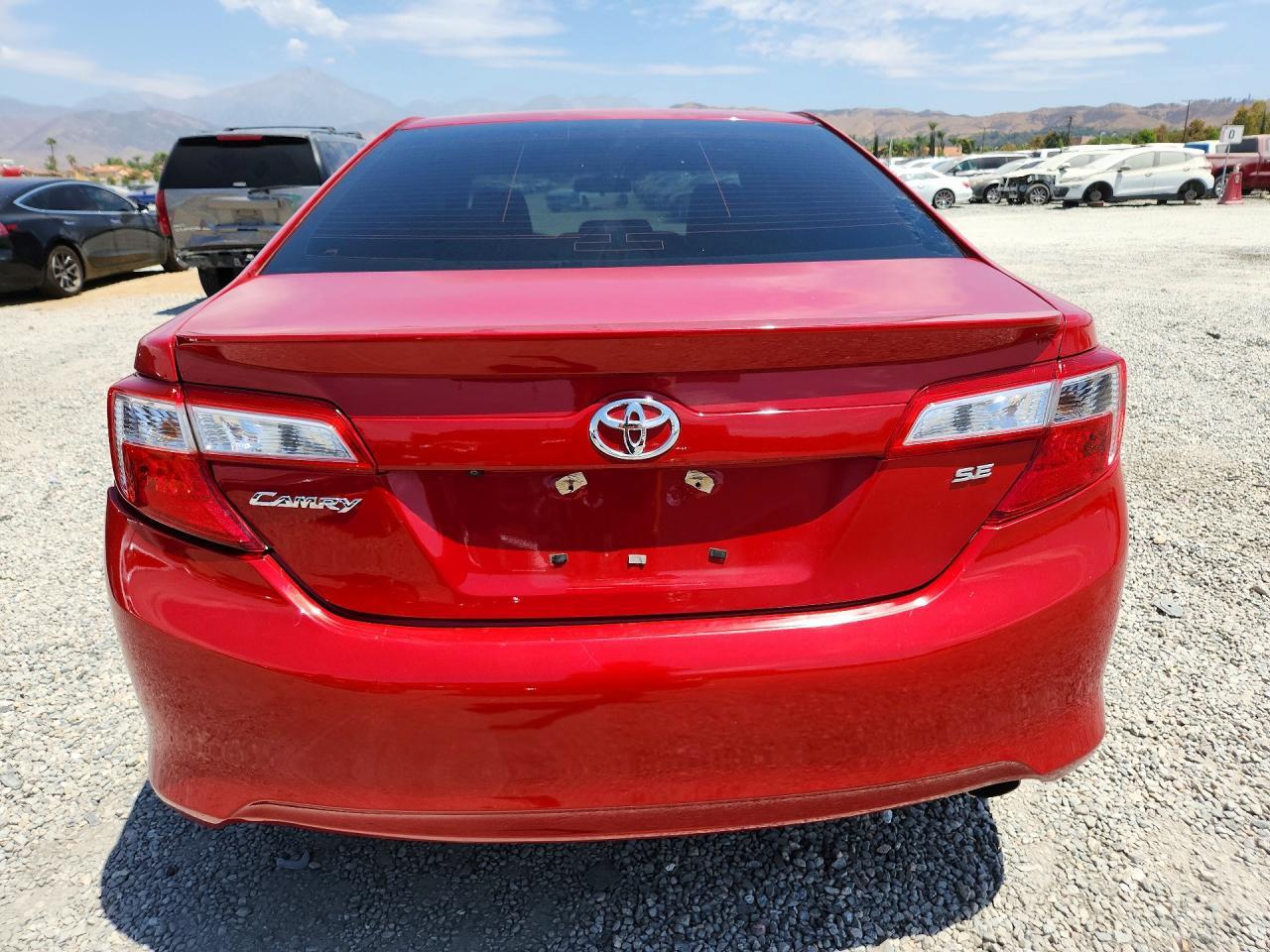 2014 Toyota Camry Se - Фото 6