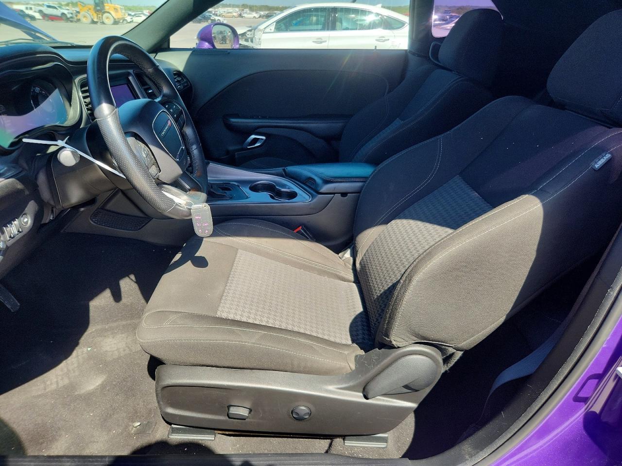 2023 Dodge Challenger Sxt - Image 7