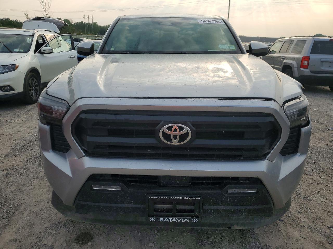 2025 Toyota Tacoma Sr5 - Image 5