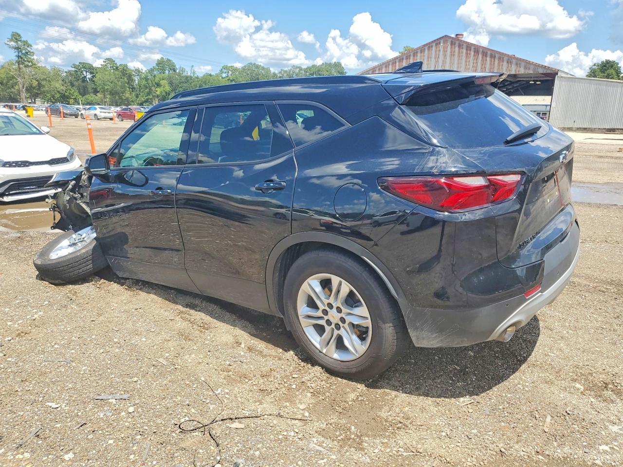 2022 Chevrolet Blazer 2Lt - Фото 2