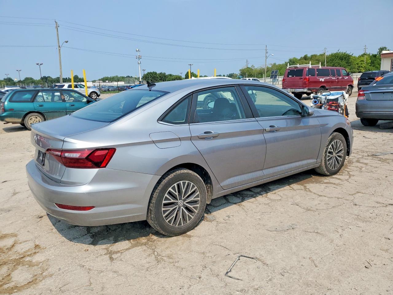 2021 Volkswagen Jetta S - Фото 3