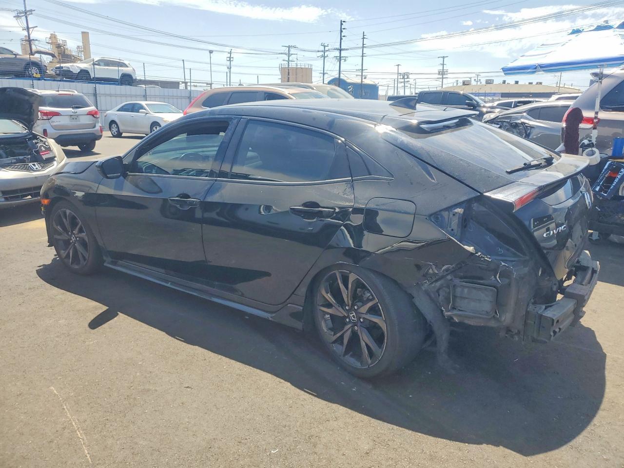 2018 Honda Civic Sport Touring - Фото 2