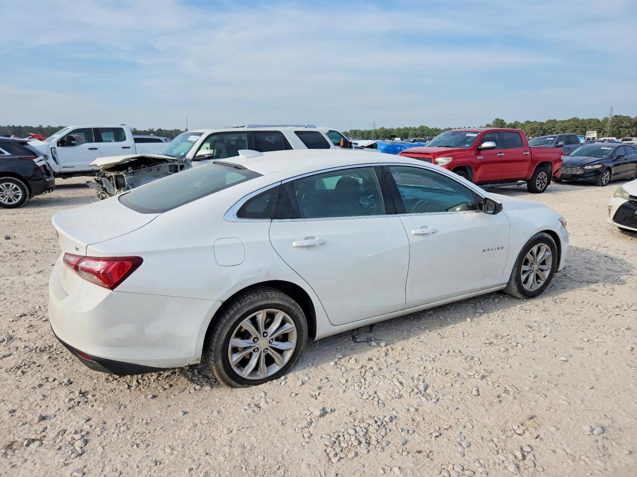 2021 Chevrolet Malibu Lt - Фото 3