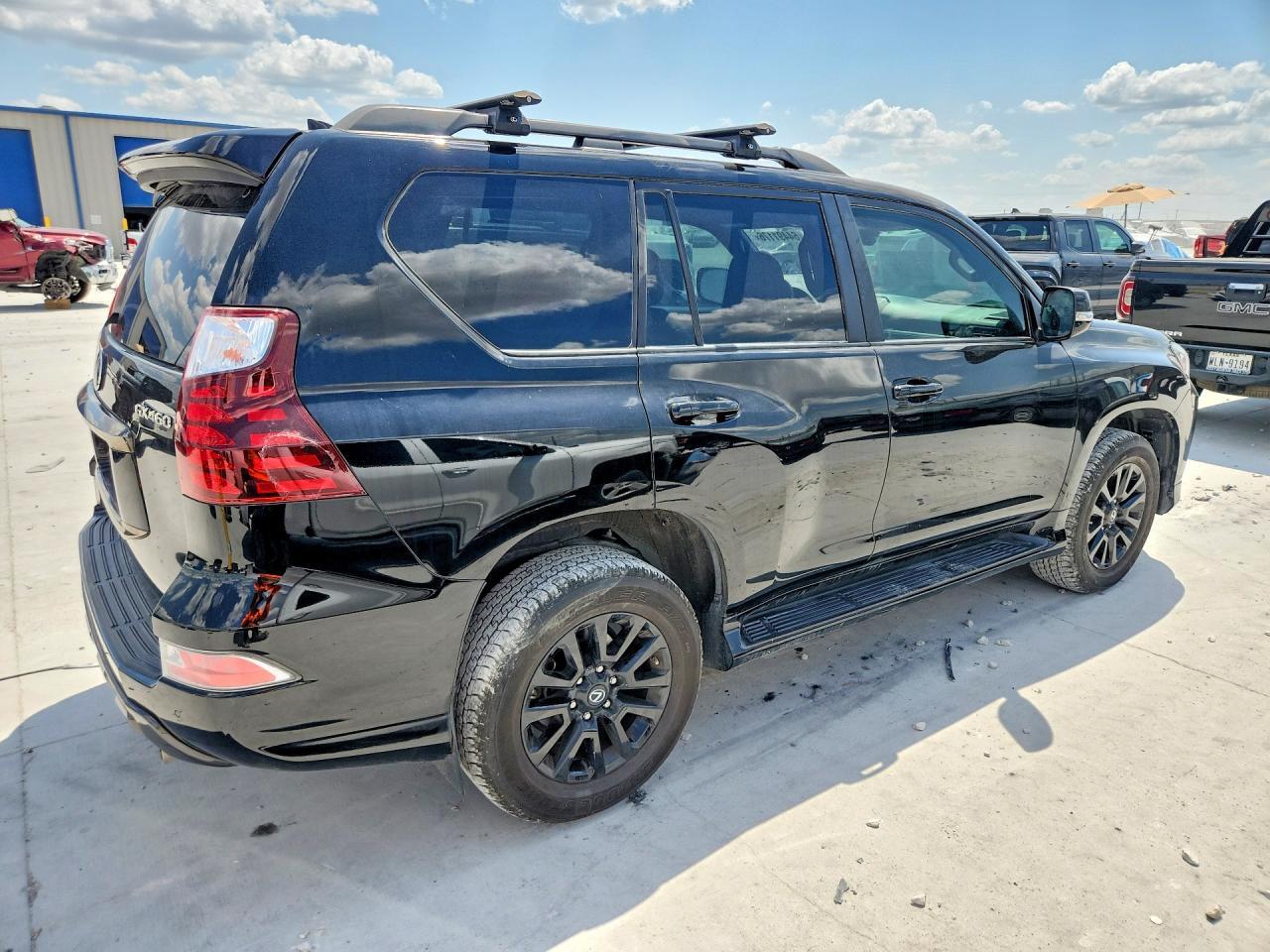 2022 Lexus Gx 460 - Image 3