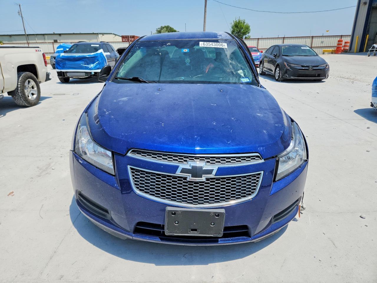 2013 Chevrolet Cruze Ls - Фото 5