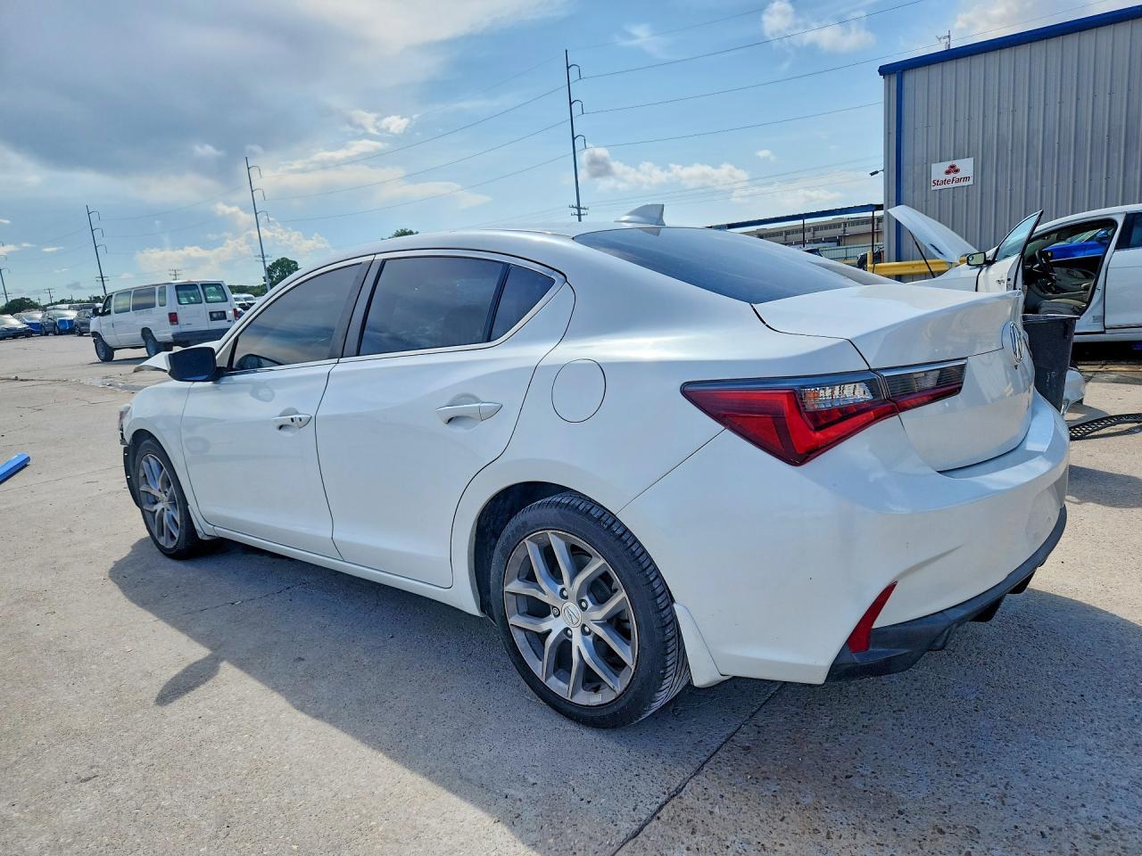 2020 Acura Ilx - Image 2