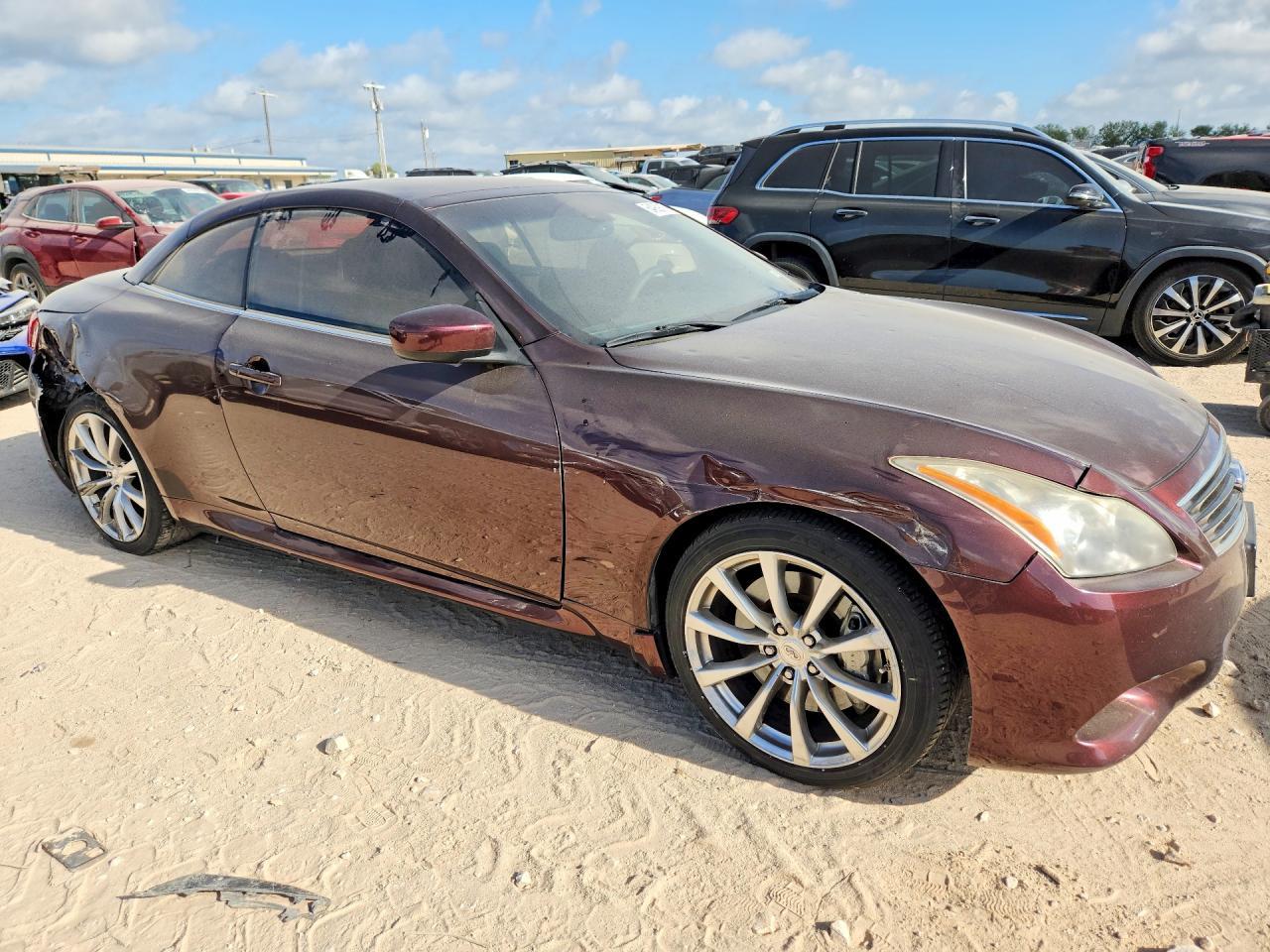 2009 Infiniti G37 Convertible Base - Фото 4