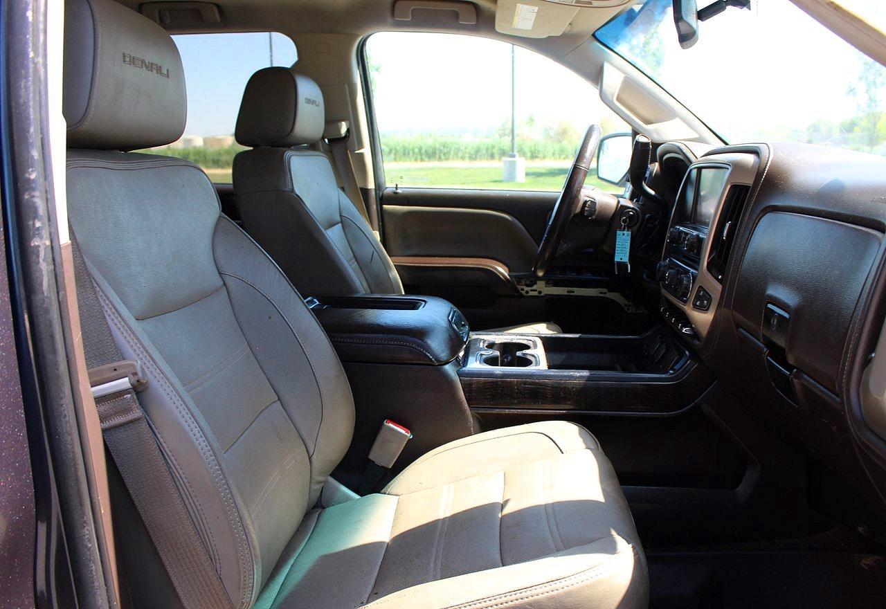 2016 GMC Sierra K2500 Denali - Image 5