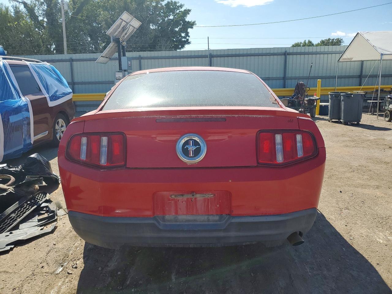 2010 Ford Mustang - Image 6
