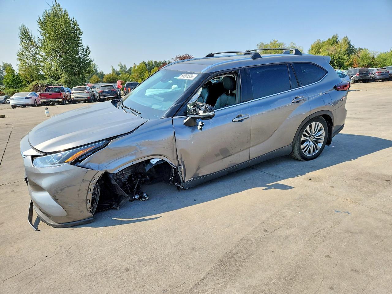 2026 Toyota Highlander Hybrid Platinum