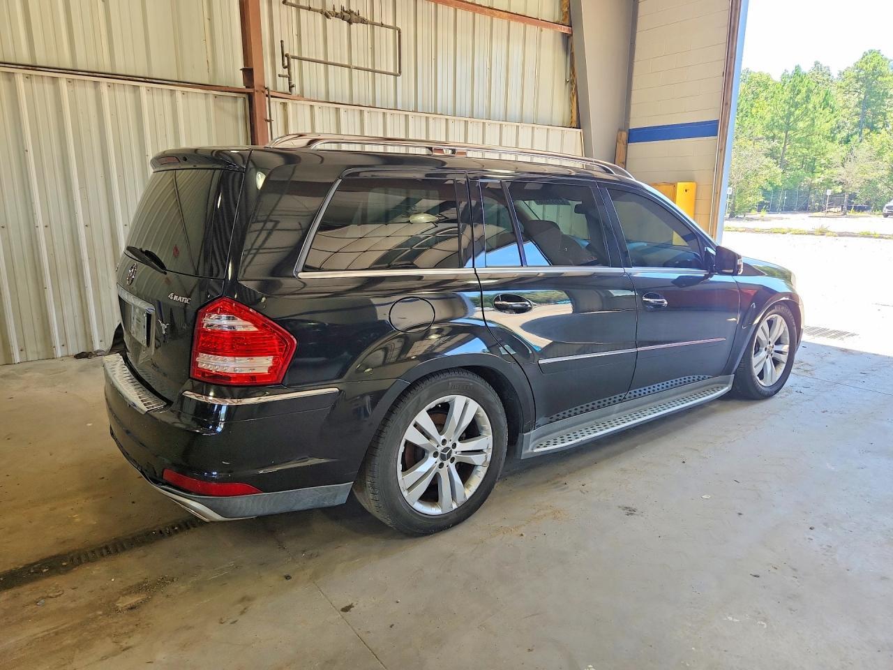 2012 Mercedes-Benz Gl 450 4Matic - Image 3