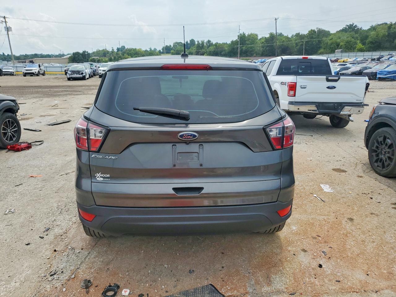 2017 Ford Escape S - Фото 6