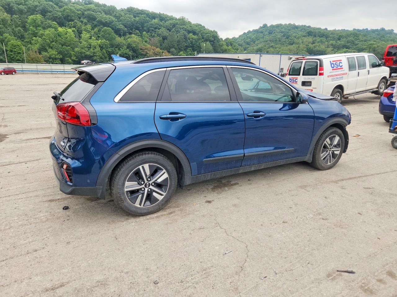 2021 Kia Niro Lxs - Фото 3