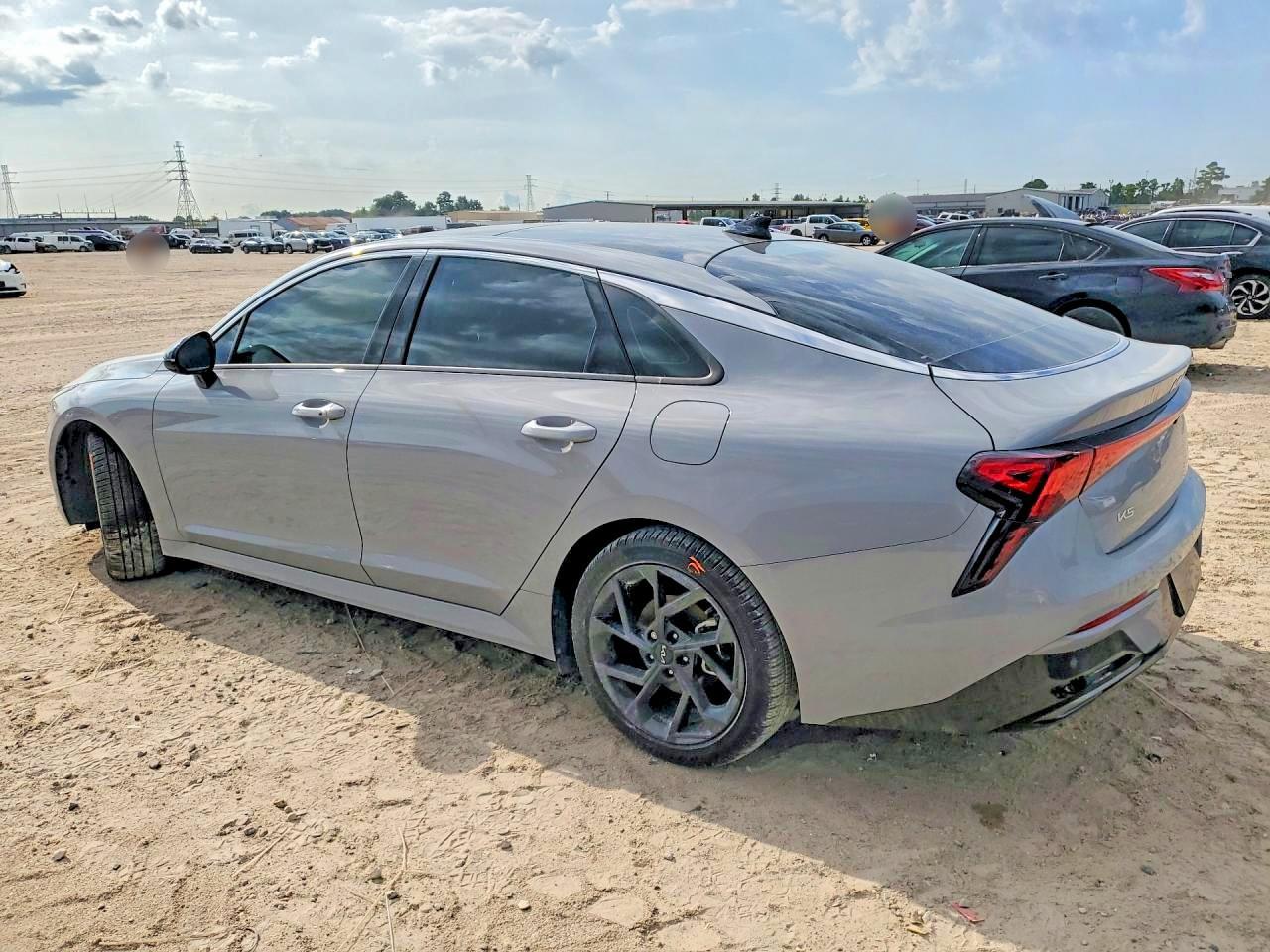 2026 Kia K5 Gt Line - Фото 2