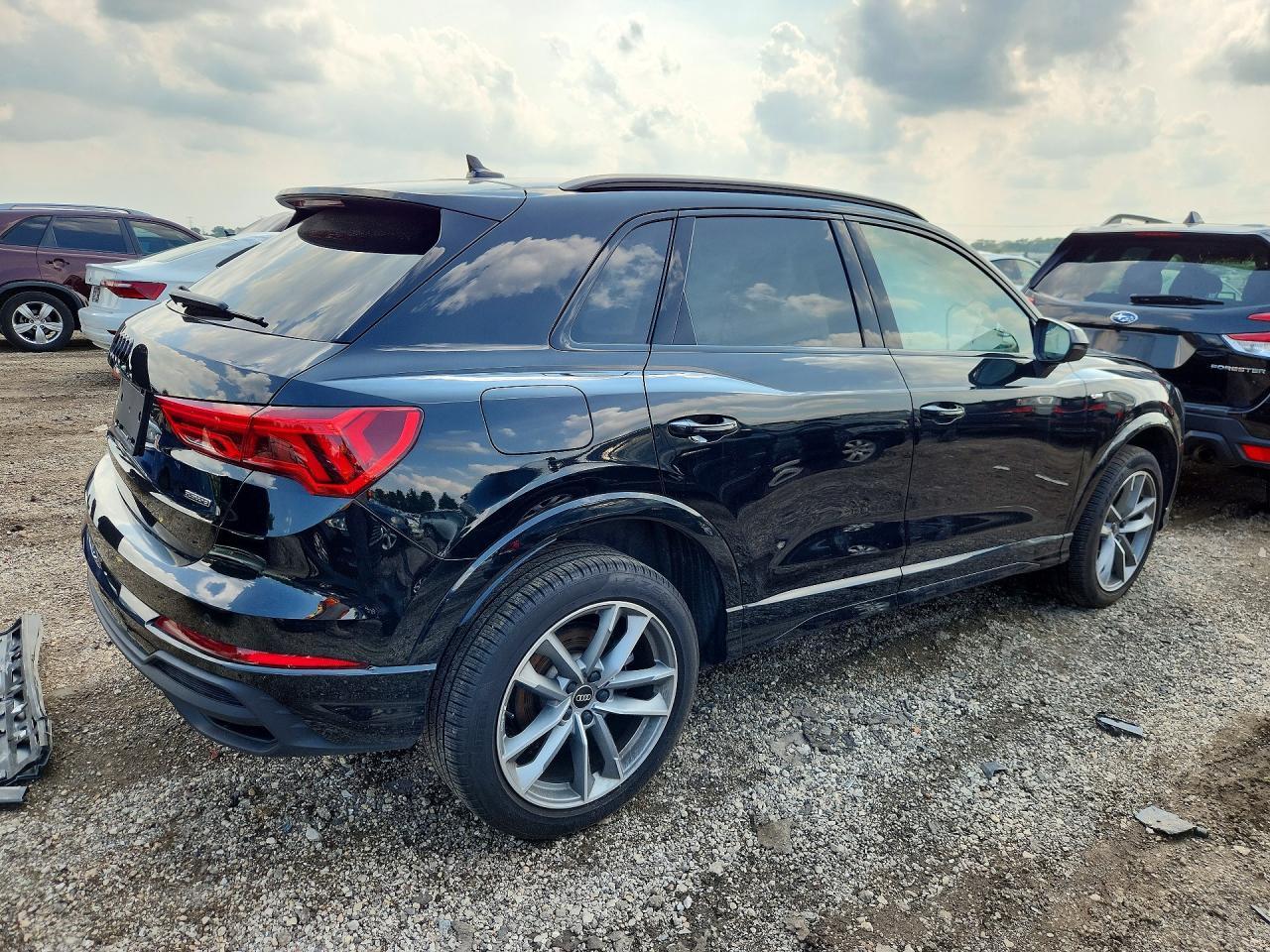 2024 Audi Q3 Premium Plus S Line 45 - Фото 3