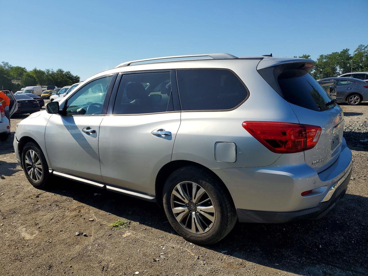 2017 Nissan Pathfinder Sv - Фото 2