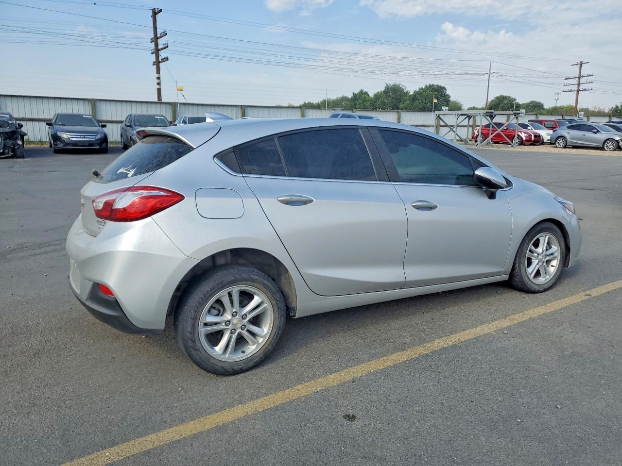 2018 Chevrolet Cruze Lt - Image 3