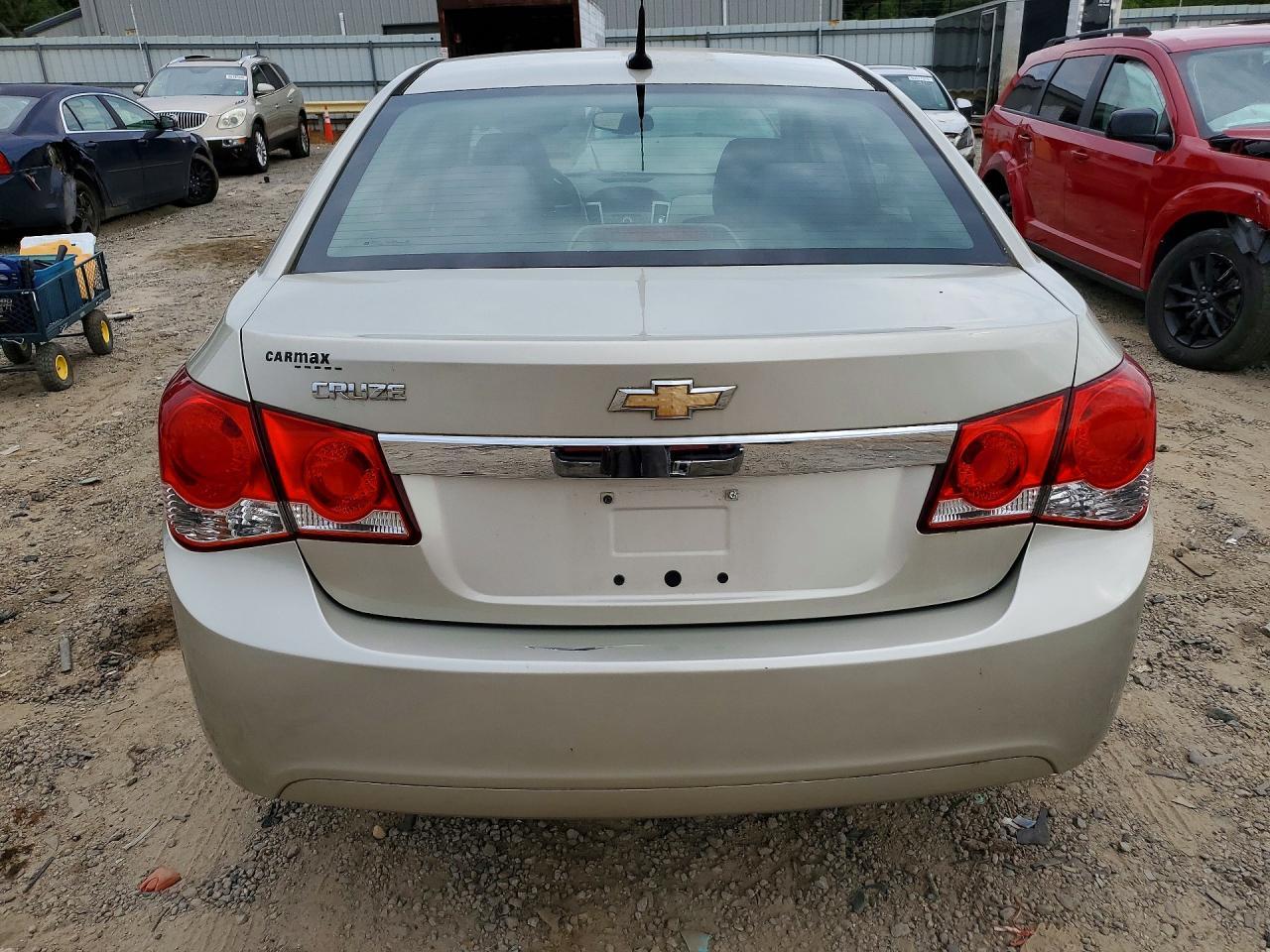 2013 Chevrolet Cruze Ls - Фото 6