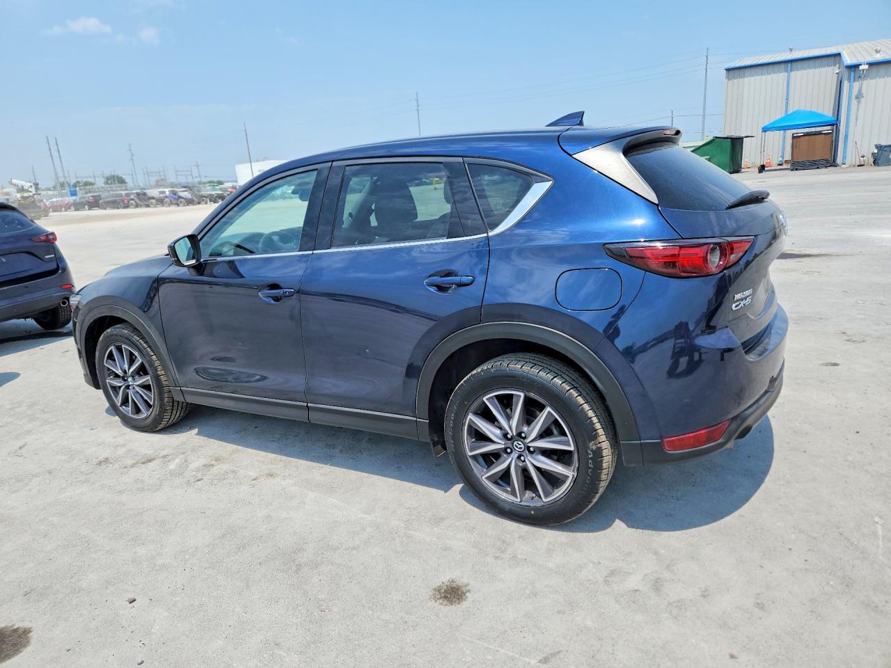 2018 Mazda Cx-5 Grand Touring - Image 2