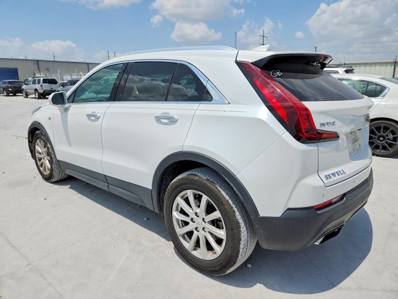 2019 Cadillac Xt4 Luxury - Фото 2