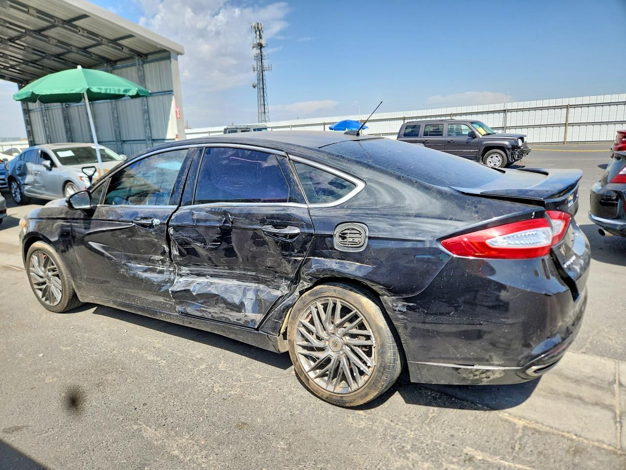 2015 Ford Fusion Titanium - Image 2
