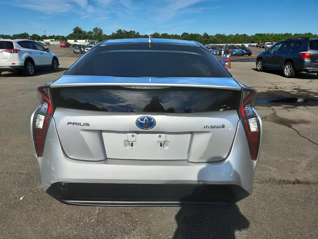 2018 Toyota Prius One - Image 6