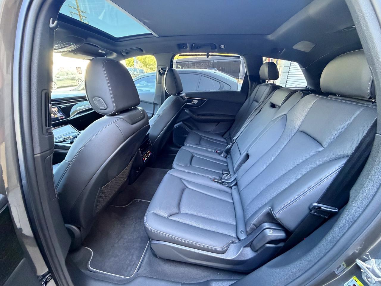 2025 Audi Q7 Premium Plus - Фото 6