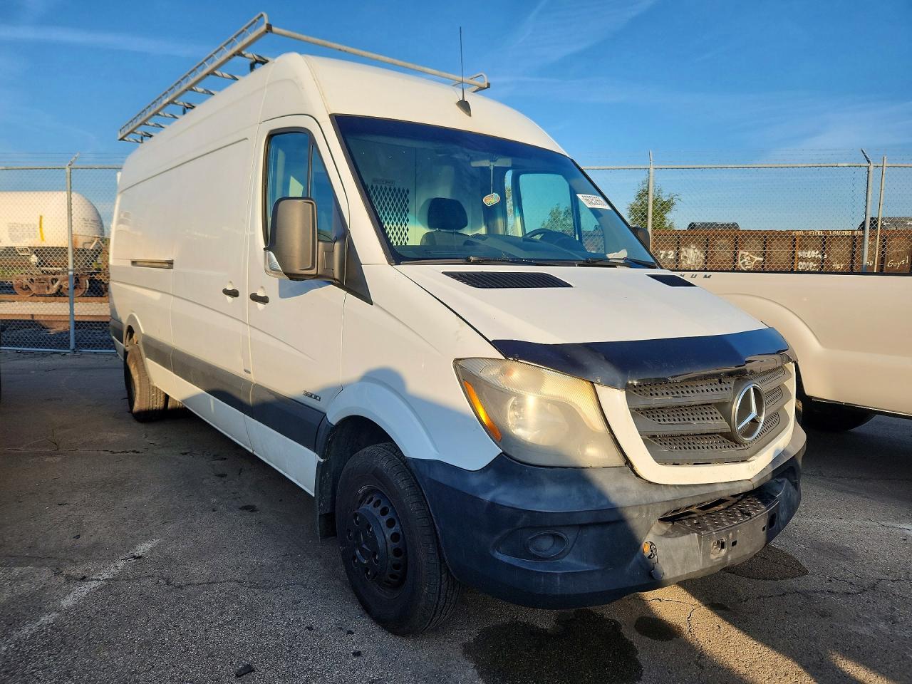 2014 Mercedes-Benz Sprinter 3500 - Image 4