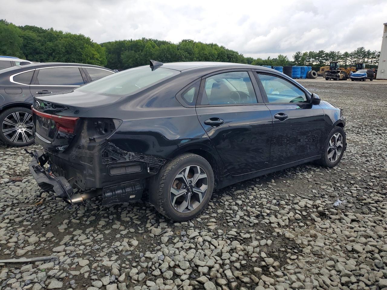 2019 Kia Forte Lxs - Фото 3