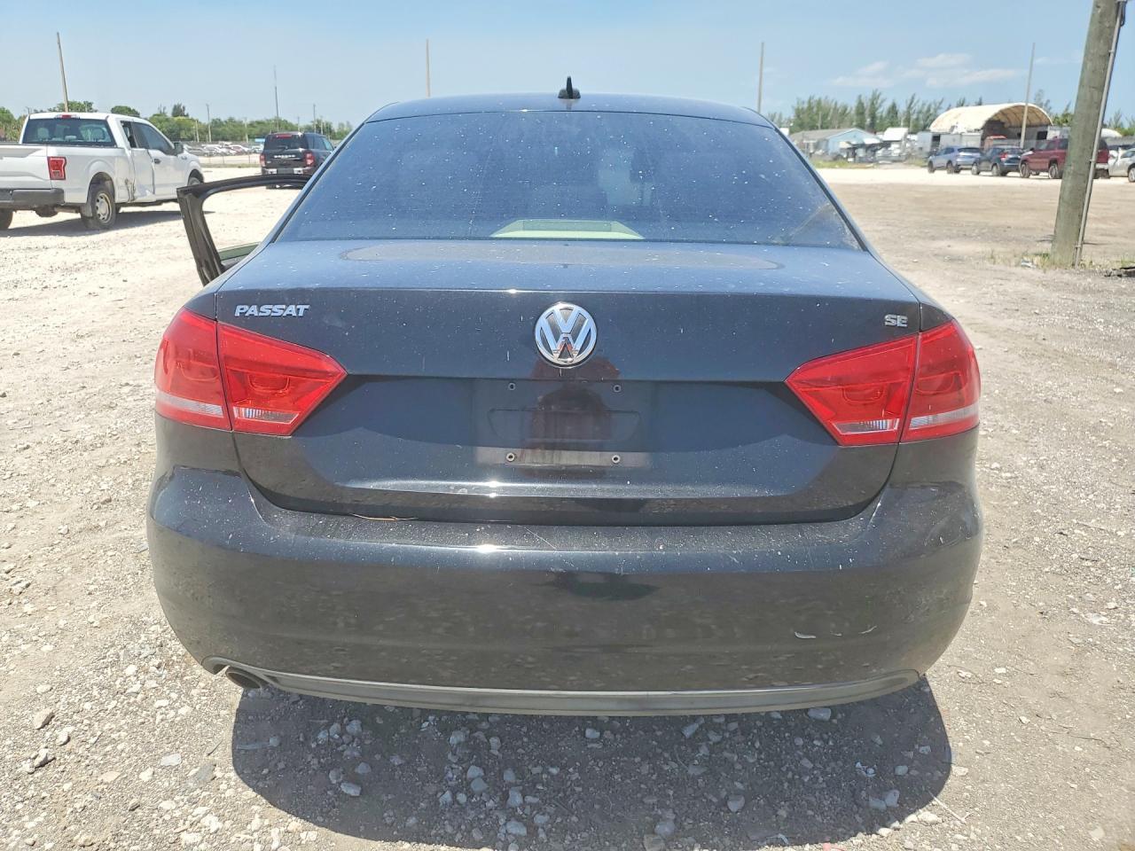 2014 Volkswagen Passat Se - Image 6