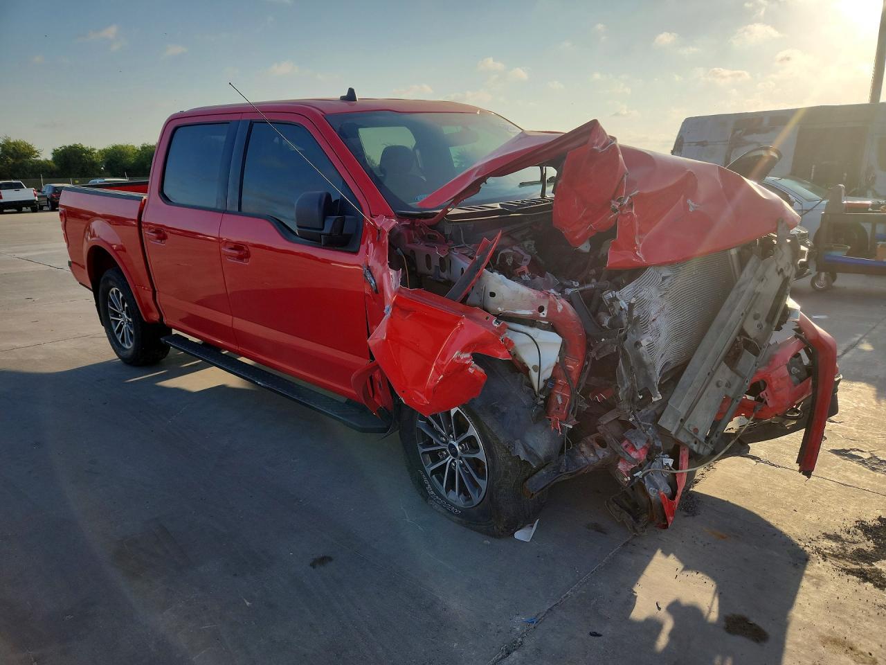 2020 Ford F150 Xlt - Image 4