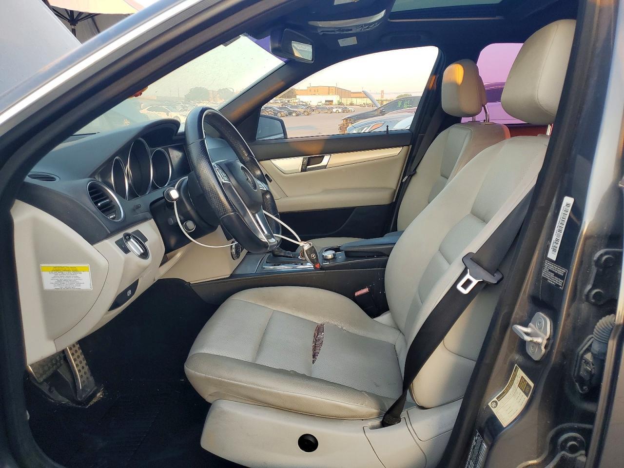 2013 Mercedes-Benz C 250 - Image 7