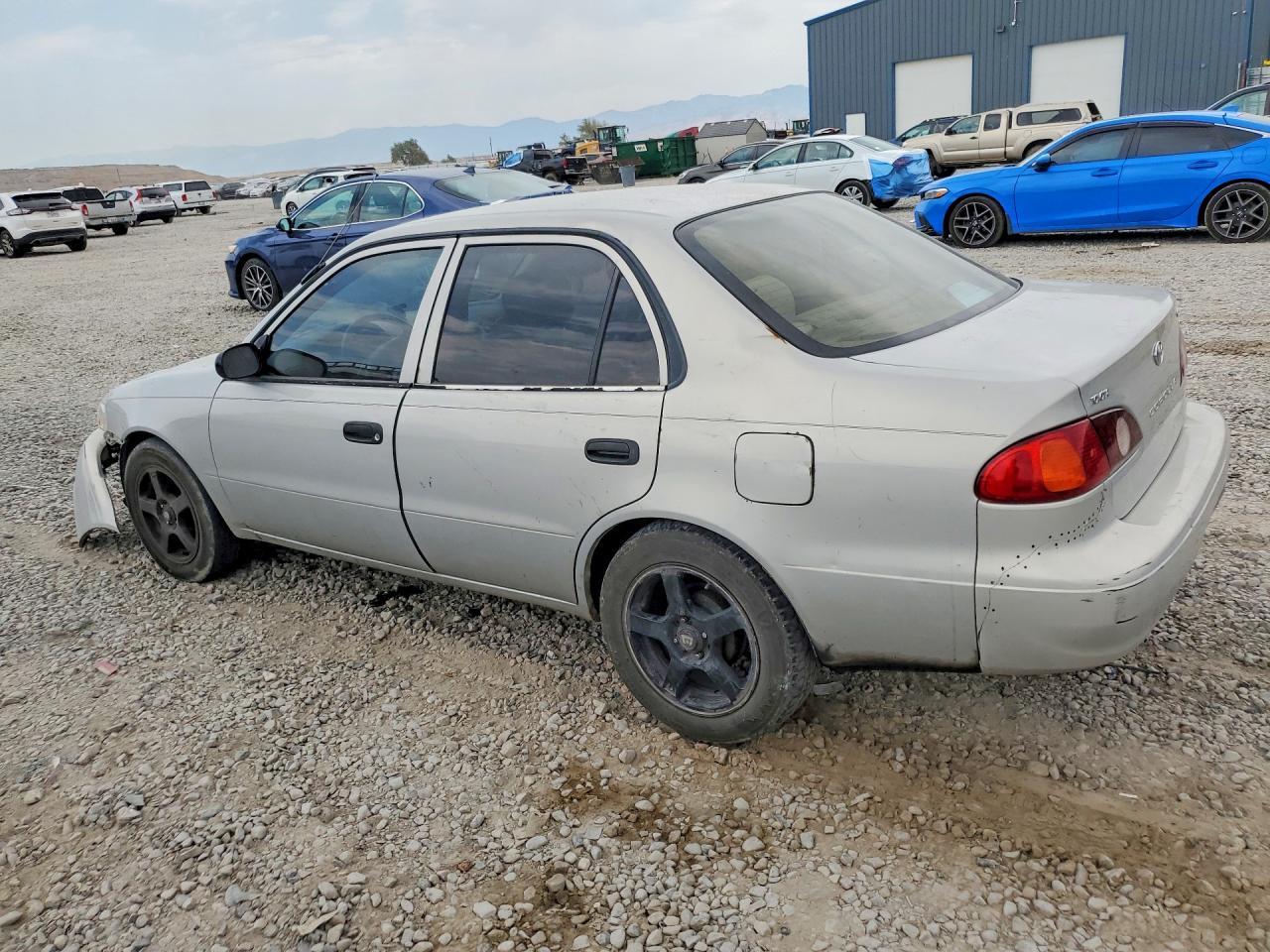 2001 Toyota Corolla Ce - Фото 2