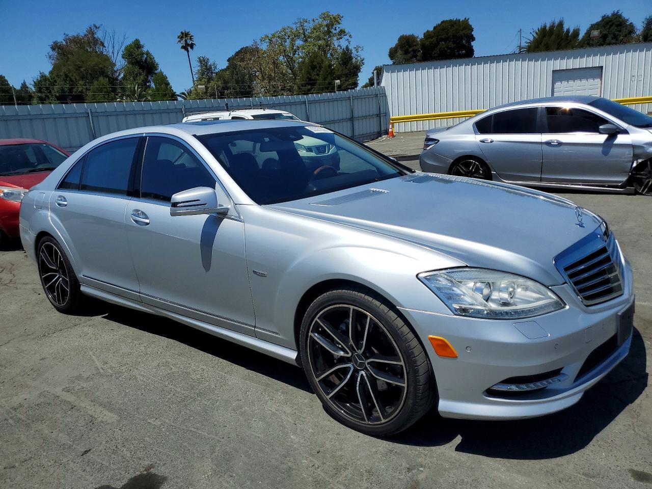 2012 Mercedes-Benz S 550 - Фото 4