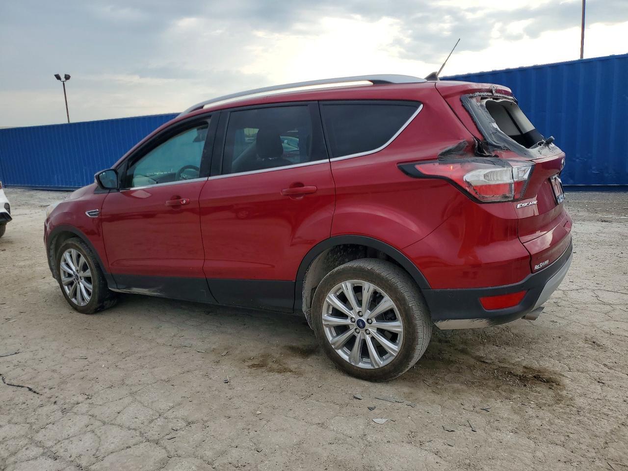 2018 Ford Escape Titanium - Фото 2