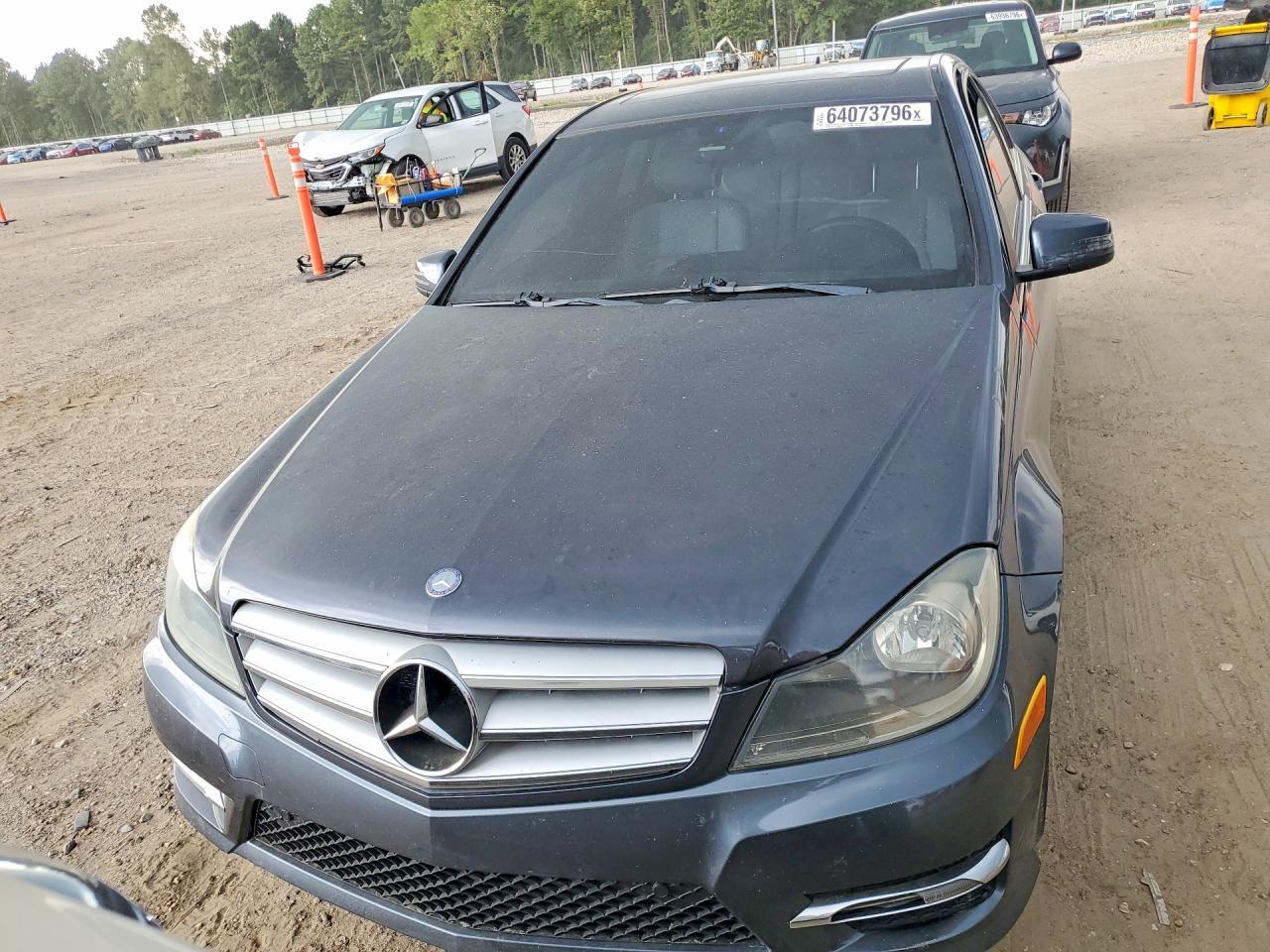 2013 Mercedes-Benz C 300 4Matic - Image 5