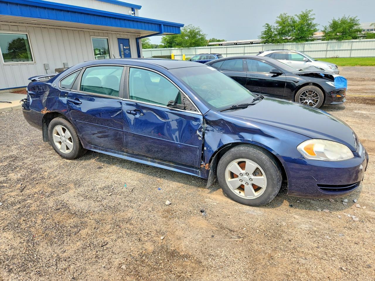 2009 Chevrolet Impala - Image 4