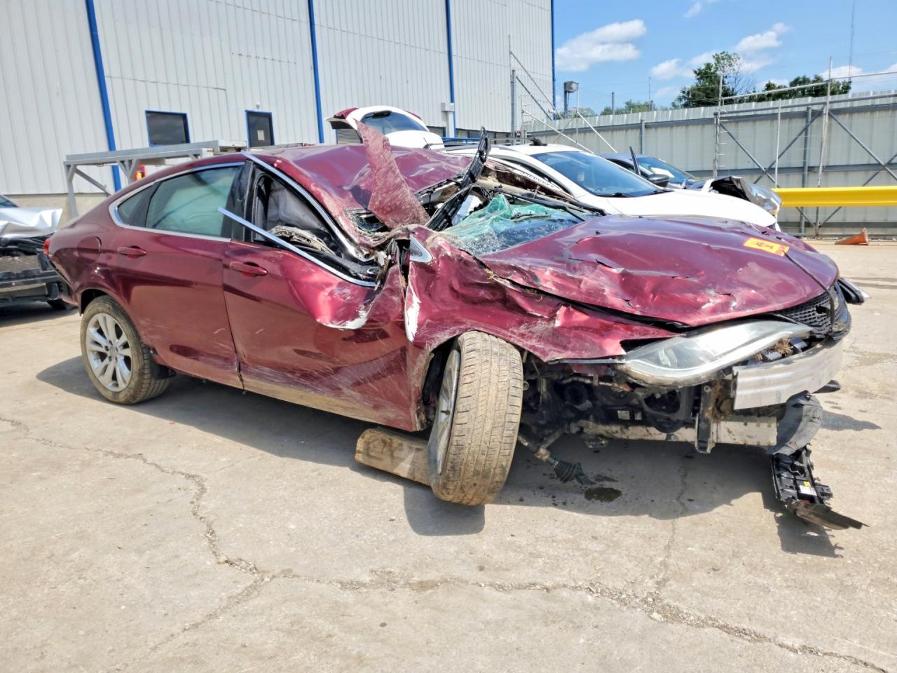 2015 Chrysler 200 Limited - Image 4