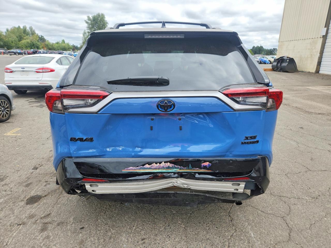 2024 Toyota Rav4 Xse - Image 6
