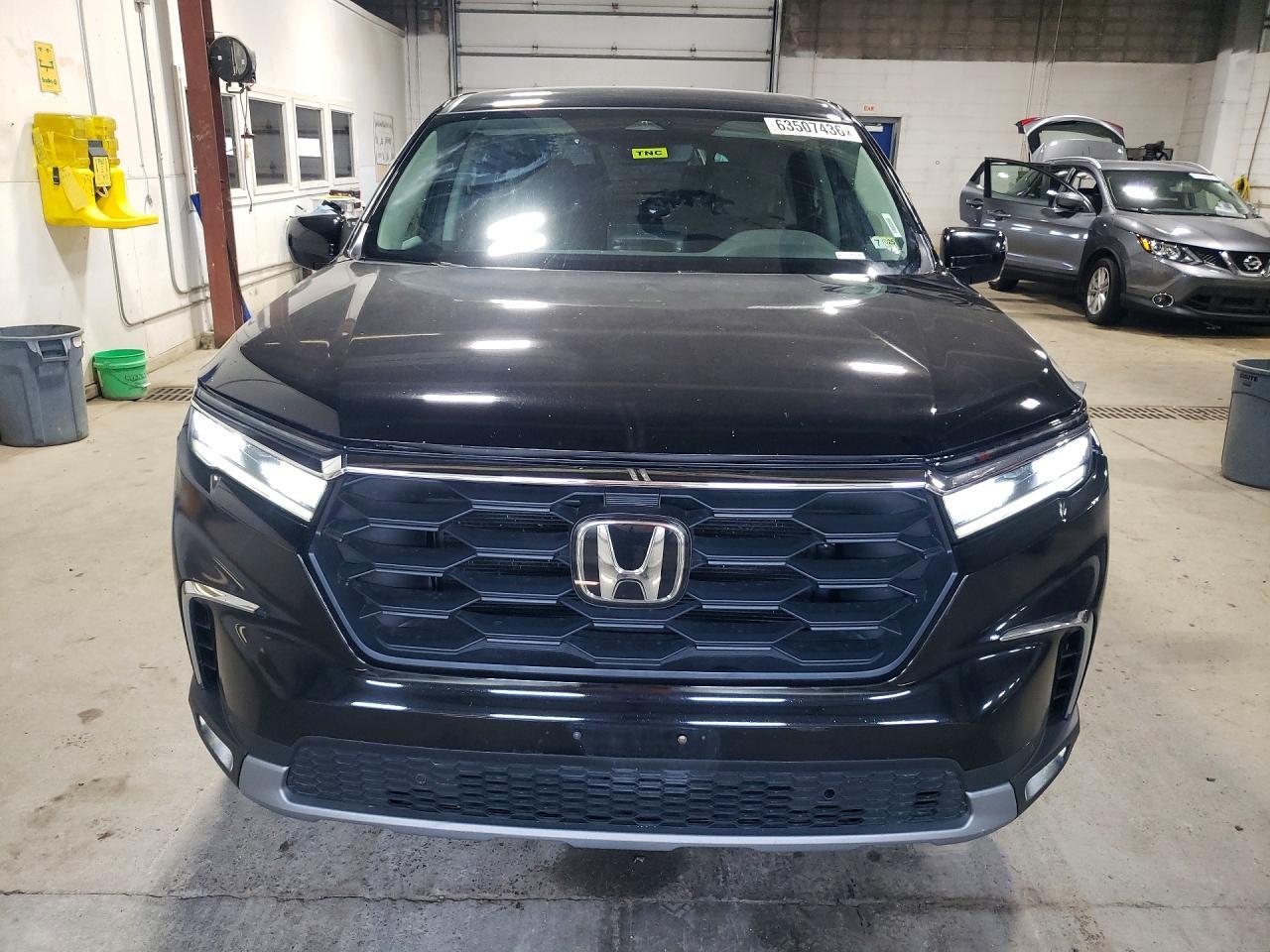 2025 Honda Pilot Exl - Image 5